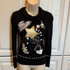 Chic Black Graphic Long Sleeve Top